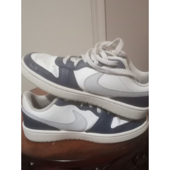 Nike Boys Court Borough Low 2 BQ5448-121 White Casual Shoes Sneakers Size 5Y - Picture 11 of 12